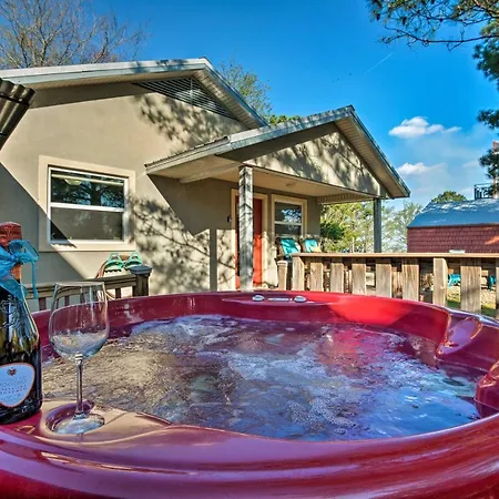 Broken Bow Cottage With Deck, Hot Tub And Fire Pit! Exterior photo